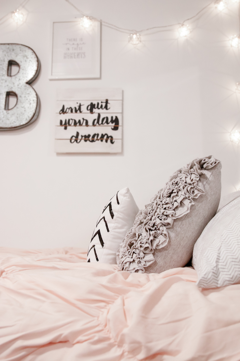 TEEN GIRL BEDROOM IDEAS AND DECOR - HOW TO STAY AWAY FROM CHILDISH